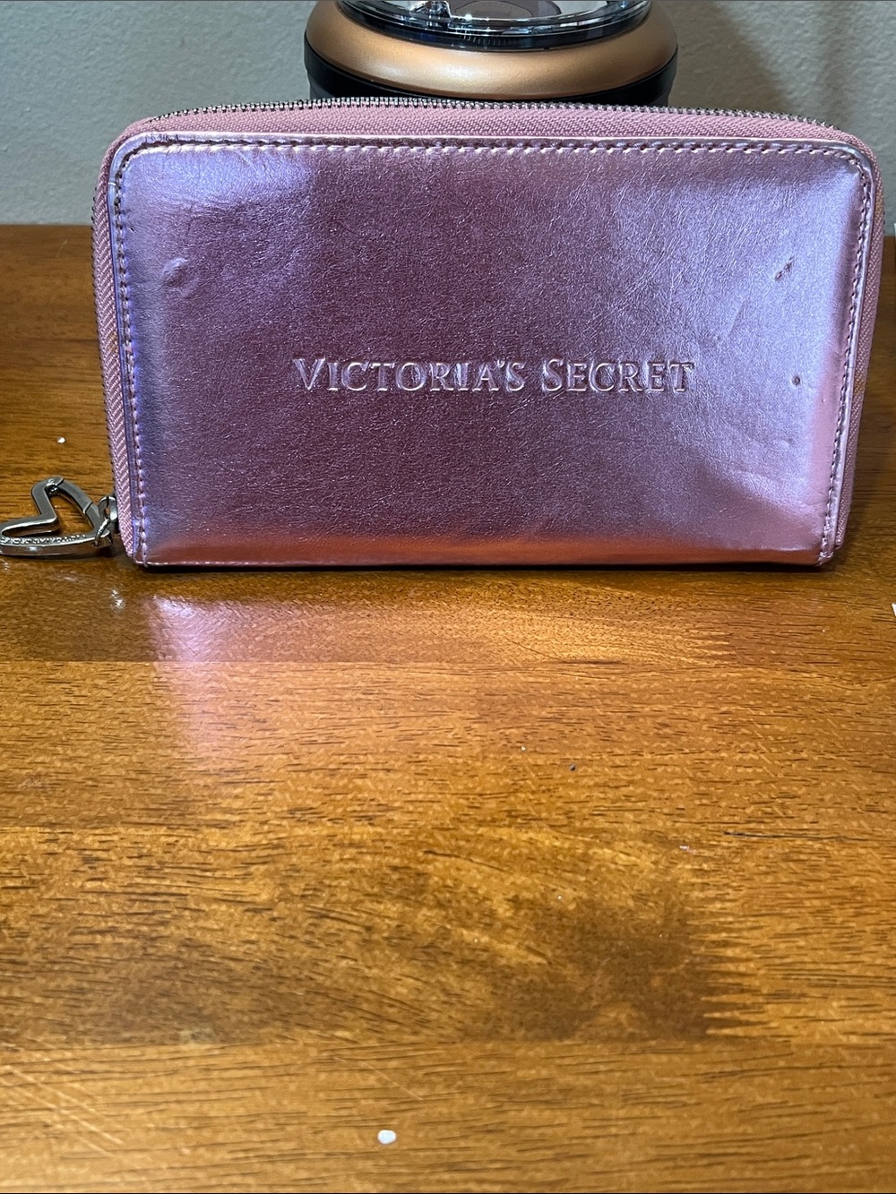 Victoria's Secret Metallic Rose Pink Zip Wallet - Picture 1 of 4